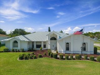 2373 SE GRAND Drive, Port St. Lucie, Port St Lucie, FL 34952