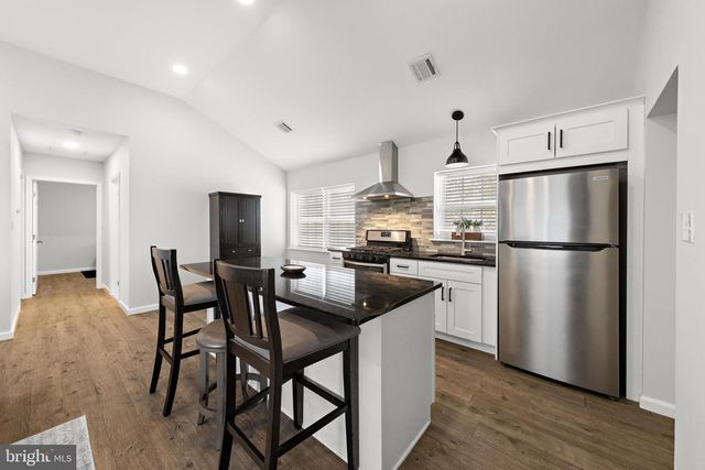 5711 ROUTE 9, Tuckerton, NJ 08087
