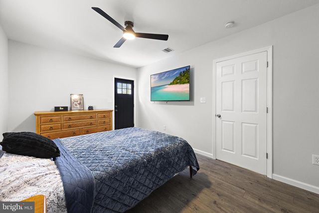 5711 ROUTE 9, Tuckerton, NJ 08087