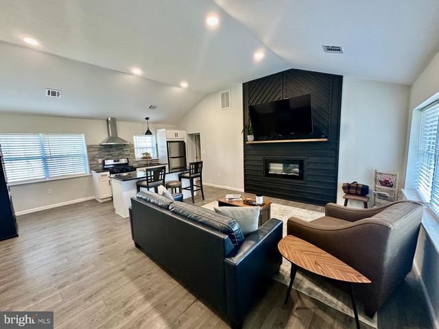 5711 ROUTE 9, Tuckerton, NJ 08087
