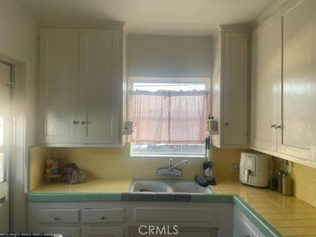 5360 Ithaca Avenue, Los Angeles, CA 90032