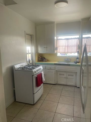 5360 Ithaca Avenue, Los Angeles, CA 90032