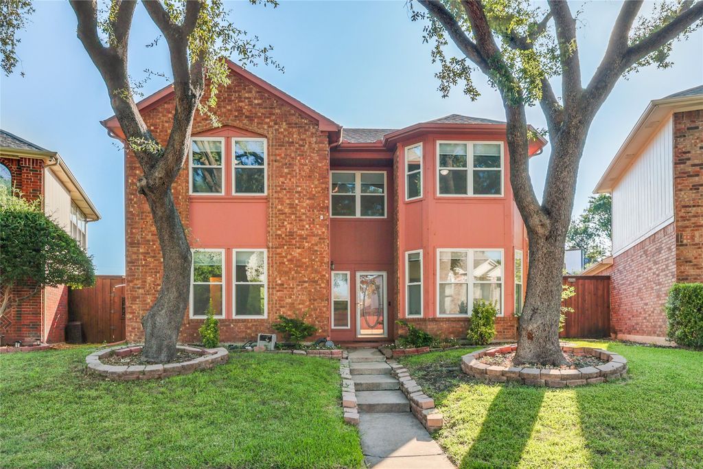 2151 Falcon Ridge Drive, Carrollton, TX 75010