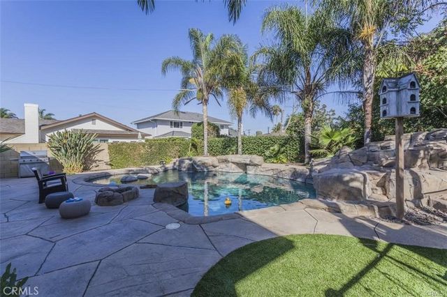 18684 Santa Ramona, Fountain Valley, CA 92708