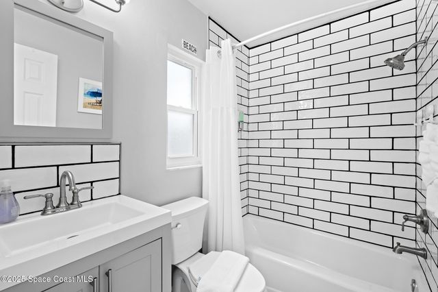 8156 Ridgewood Avenue, Cape Canaveral, FL 32920