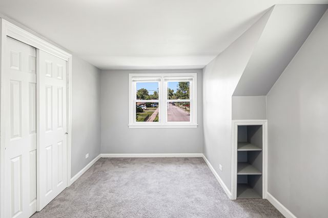 1725 E 158th Street, South Holland, IL 60473