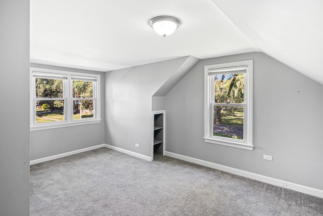 1725 E 158th Street, South Holland, IL 60473