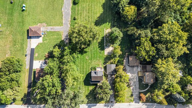 1725 E 158th Street, South Holland, IL 60473