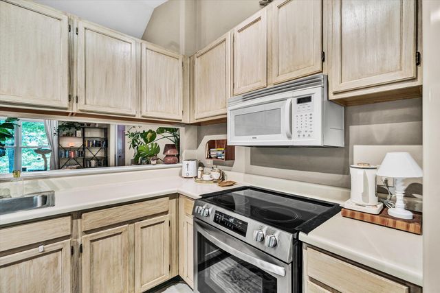 4520 Summerset CIR, Roanoke, VA 24018