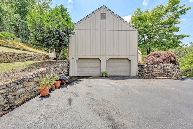 4520 Summerset CIR, Roanoke, VA 24018