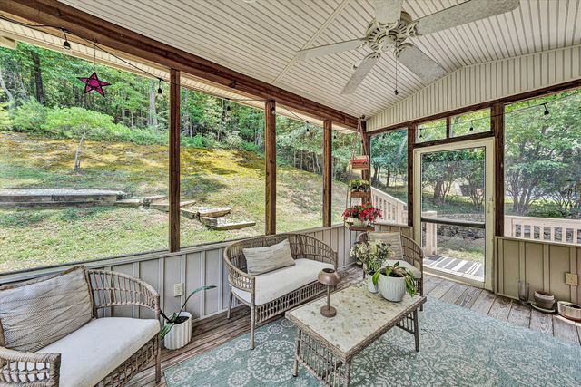 4520 Summerset CIR, Roanoke, VA 24018