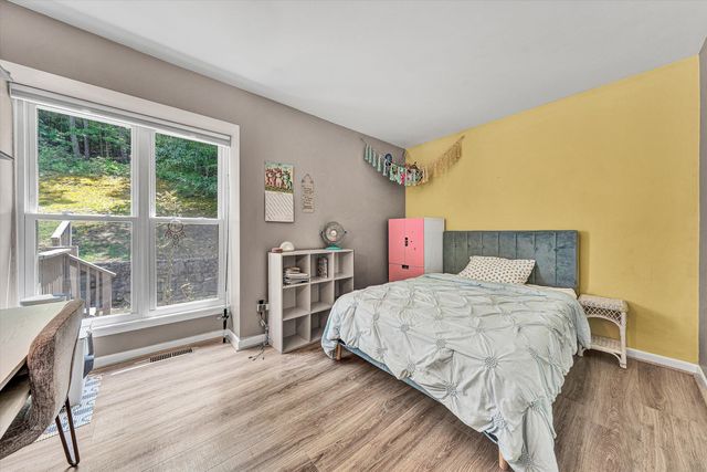 4520 Summerset CIR, Roanoke, VA 24018