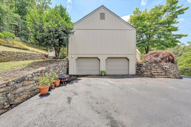 4520 Summerset CIR, Roanoke, VA 24018