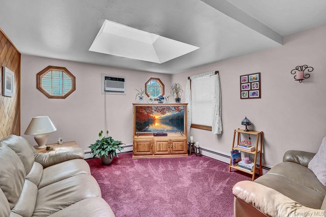 24 Seaton Street, Massapequa, NY 11758