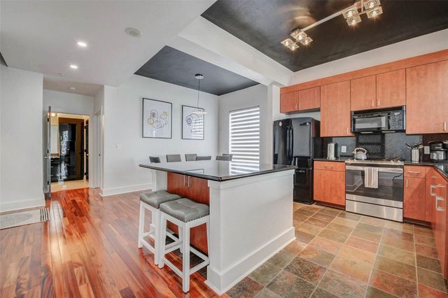 3505 Sage Road 2102, Houston, TX 77056