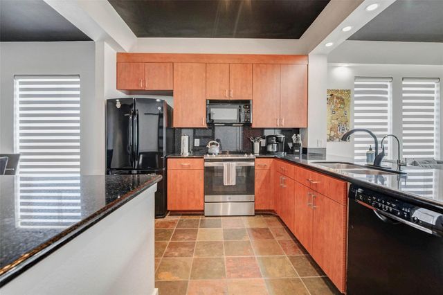 3505 Sage Road 2102, Houston, TX 77056