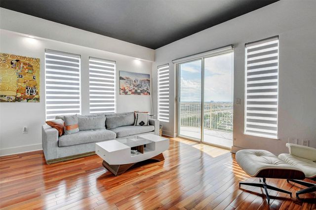 3505 Sage Road 2102, Houston, TX 77056