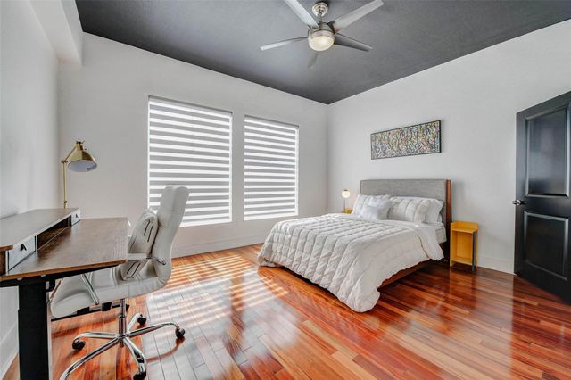 3505 Sage Road 2102, Houston, TX 77056