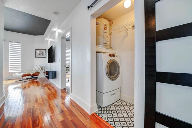 3505 Sage Road 2102, Houston, TX 77056