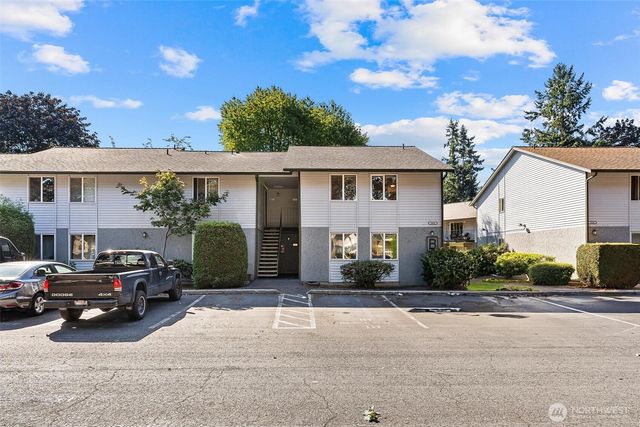 1840 Central Place S #B10, Kent, WA 98030