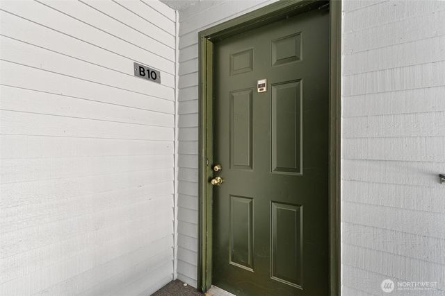1840 Central Place S #B10, Kent, WA 98030