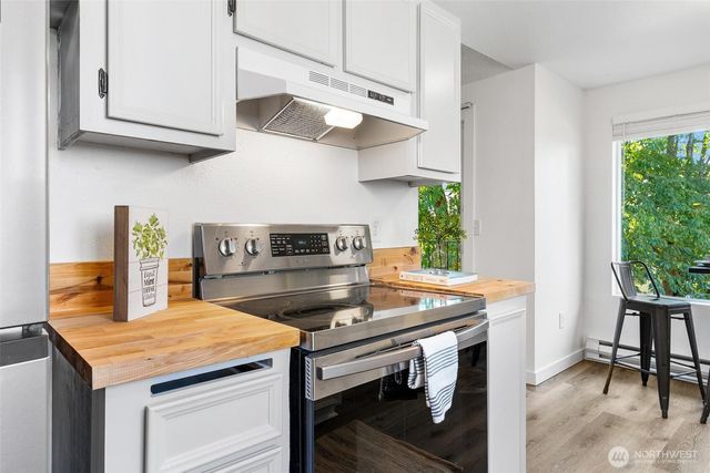 1840 Central Place S #B10, Kent, WA 98030