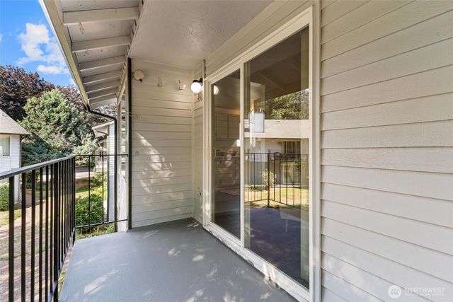 1840 Central Place S #B10, Kent, WA 98030