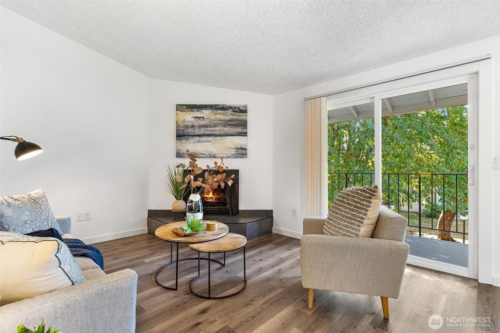 1840 Central Place S #B10, Kent, WA 98030