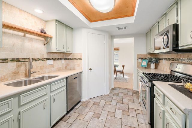 1400 Doonesbury DR, Austin, TX 78758