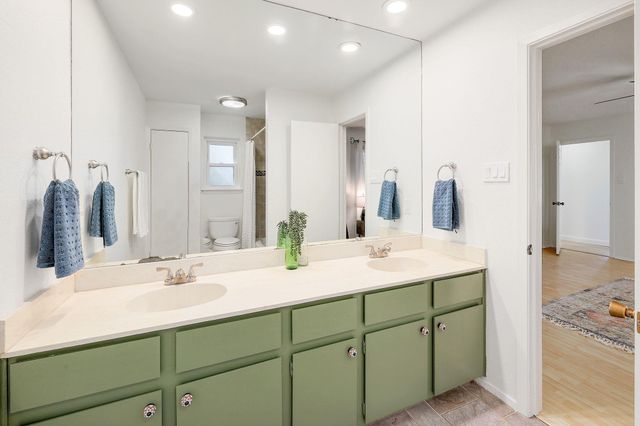 1400 Doonesbury DR, Austin, TX 78758