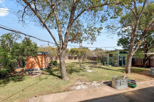 1400 Doonesbury DR, Austin, TX 78758