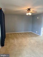 27 QUINTER LN, Temple, PA 19560