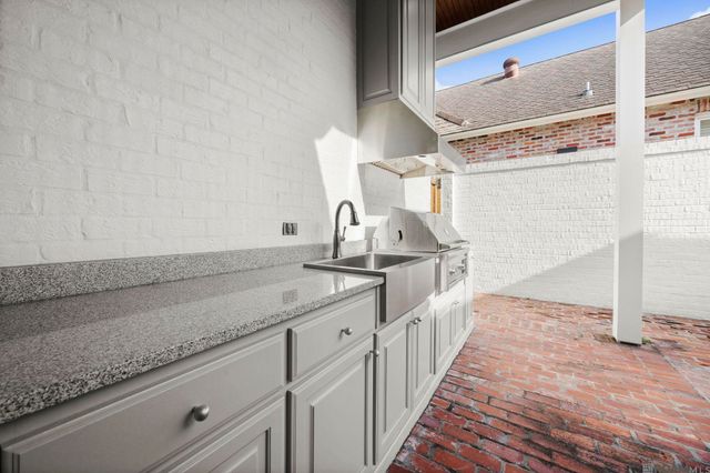 11520 Ancestors Dr, Baton Rouge, LA 70810