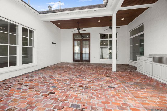 11520 Ancestors Dr, Baton Rouge, LA 70810