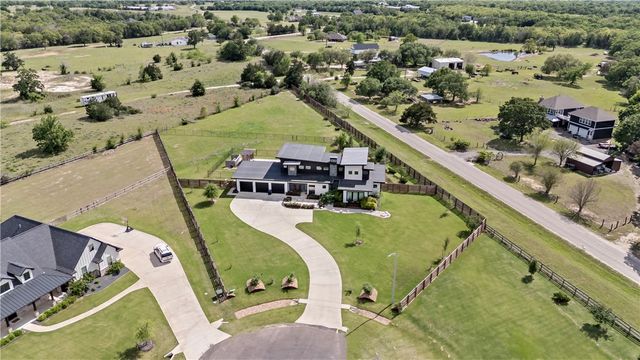 17600 Windsong Drive, College Station, TX 77845