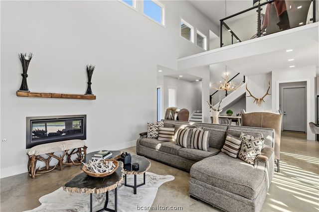 17600 Windsong Drive, College Station, TX 77845