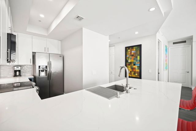 2631 NE 14th Avenue 304, Wilton Manors, FL 33334