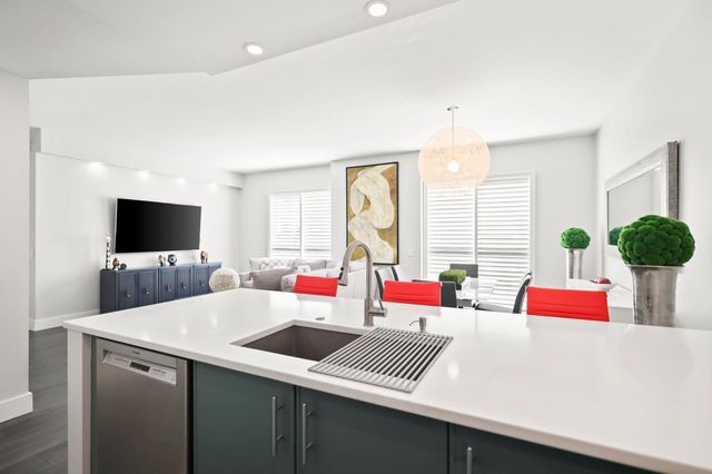 2631 NE 14th Avenue 304, Wilton Manors, FL 33334