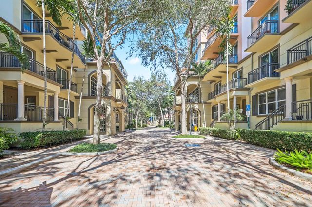 2631 NE 14th Avenue 304, Wilton Manors, FL 33334