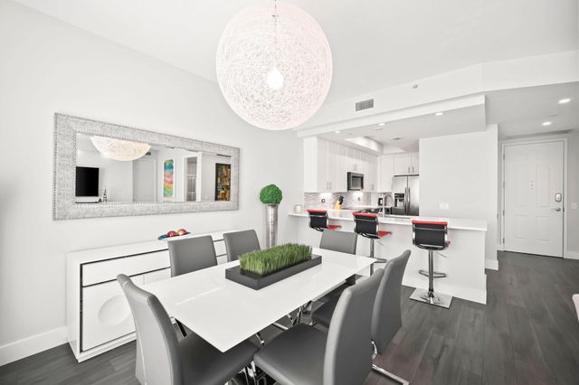 2631 NE 14th Avenue 304, Wilton Manors, FL 33334