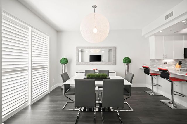 2631 NE 14th Avenue 304, Wilton Manors, FL 33334