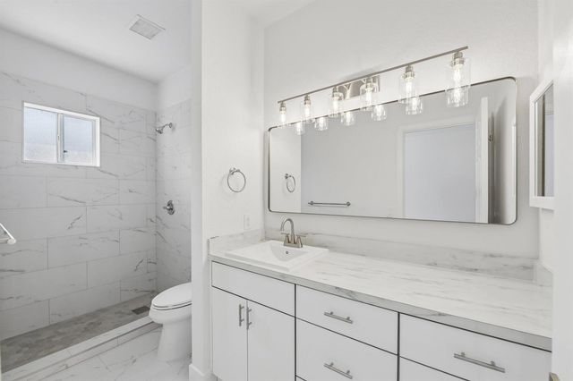 560 St Tropez Lane, Margate, FL 33068