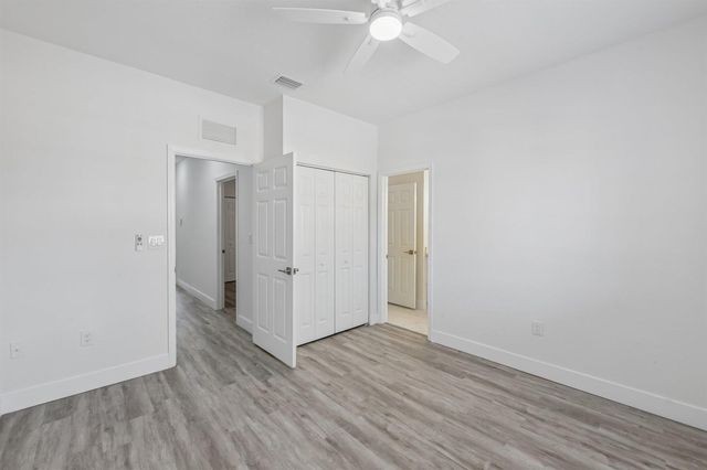 560 St Tropez Lane, Margate, FL 33068