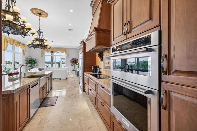 18611 SW 39th St, Miramar, FL 33029