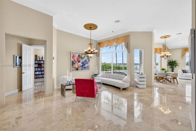 18611 SW 39th St, Miramar, FL 33029