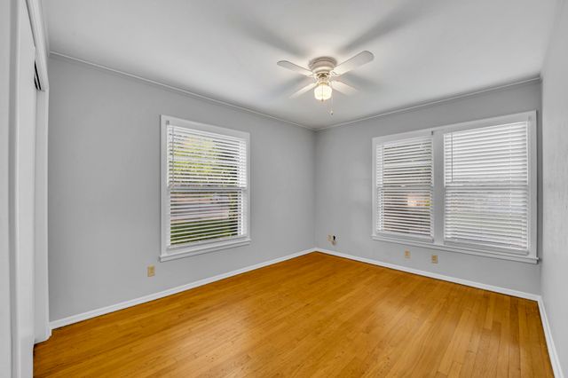 6324 Woodbine Drive, Fort Worth, TX 76112