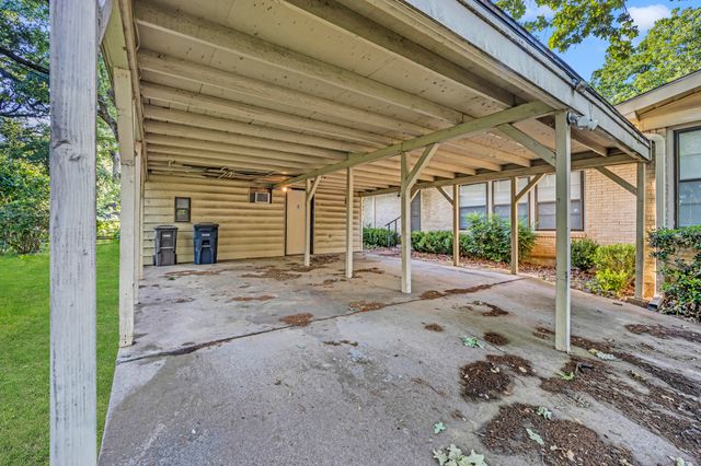 6324 Woodbine Drive, Fort Worth, TX 76112