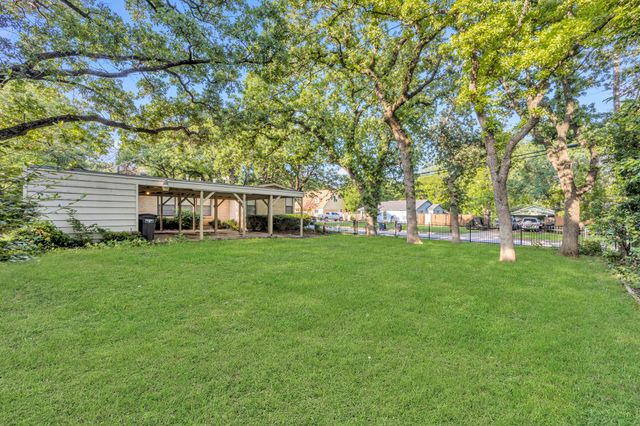 6324 Woodbine Drive, Fort Worth, TX 76112