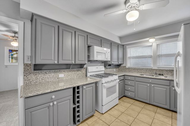 6324 Woodbine Drive, Fort Worth, TX 76112