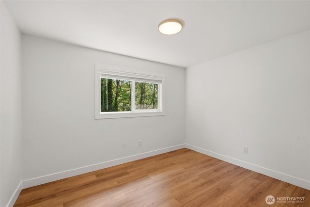 21118 11th Avenue S, Des Moines, WA 98198